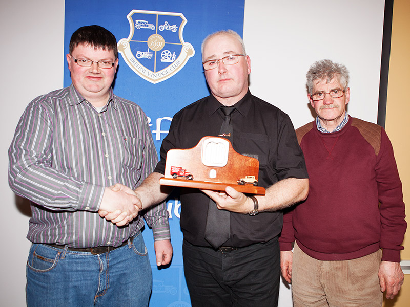 Pat-Harte-presents-a-small-token-of-the-Clubs-Appreciation-to-Chairman-Eugene-Markey-for-all-of-his-work-with-Pat-McGovern-to-right.
